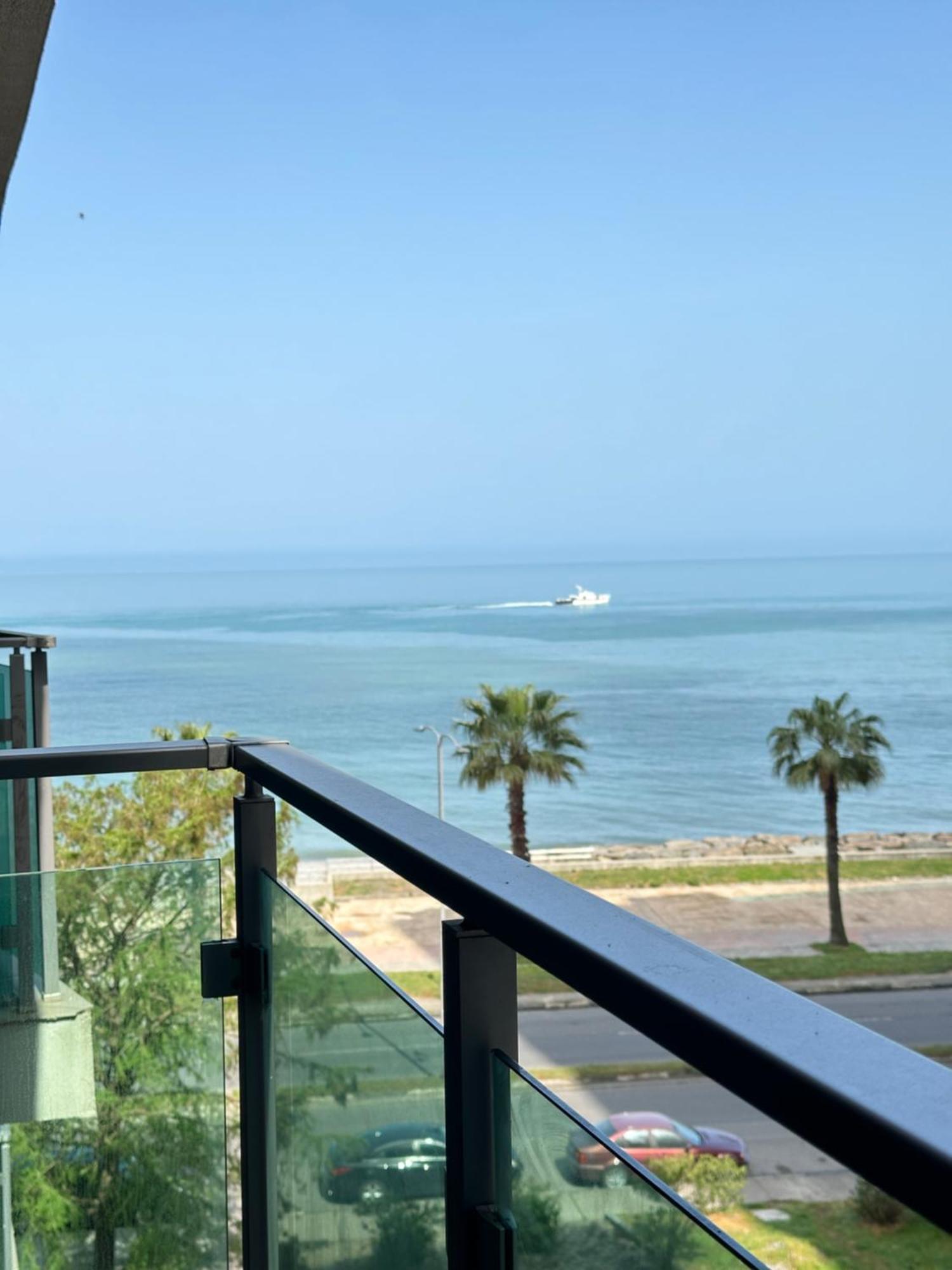Aqua Batumi 47 Apartment Exterior photo